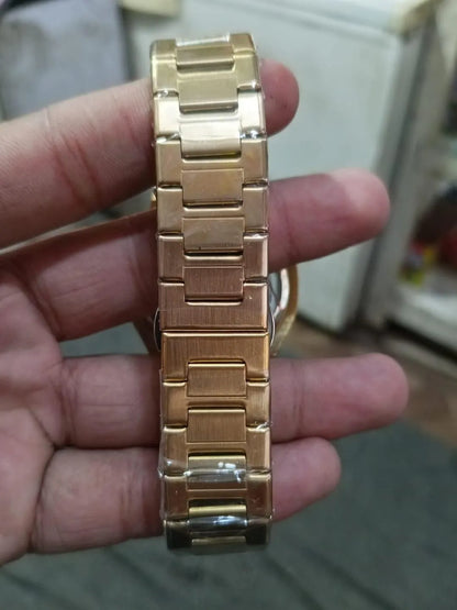 VioKAI Gold Quartz Watch with Black White Dial