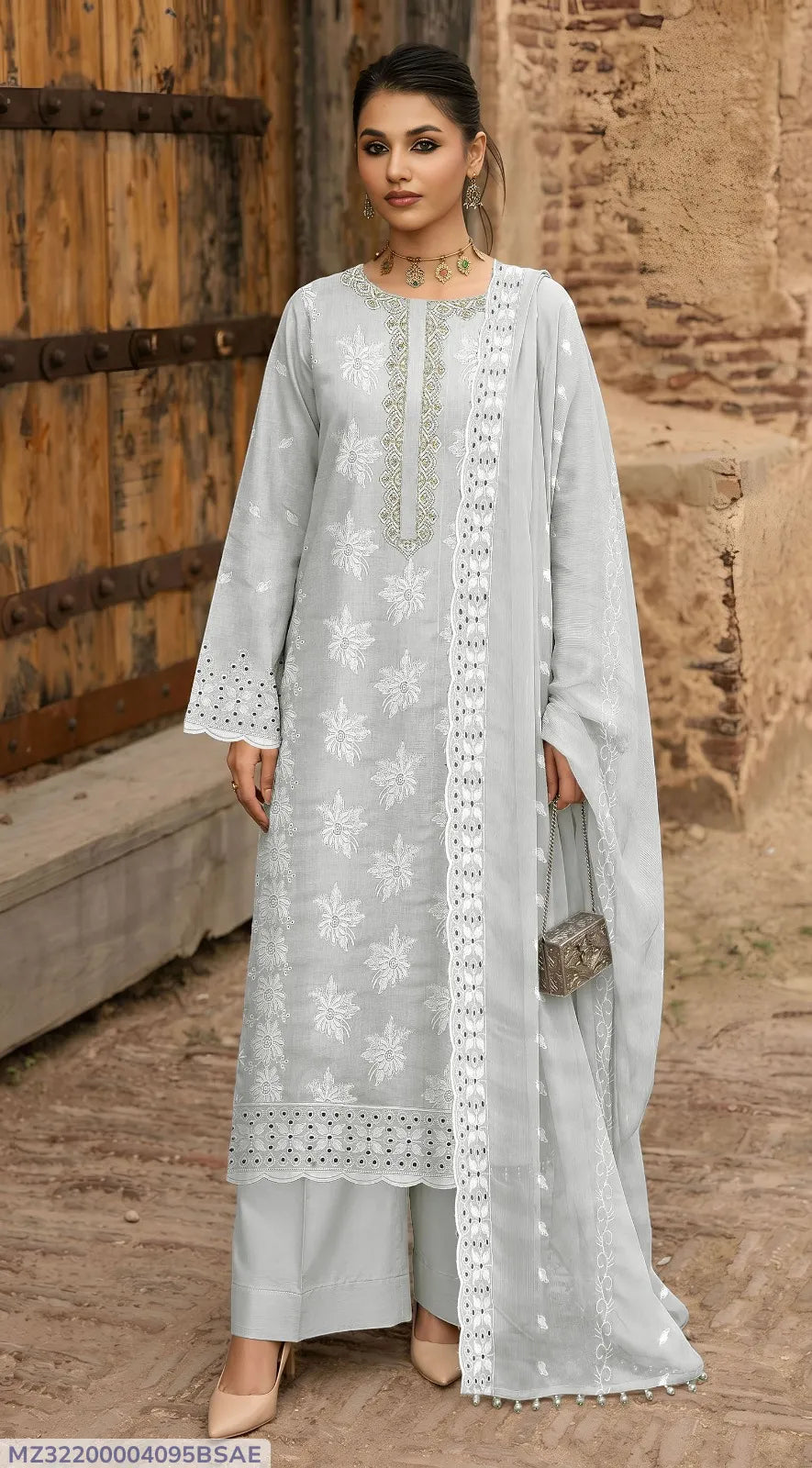 3 Pcs Women's Unstitched Embroidered Suit